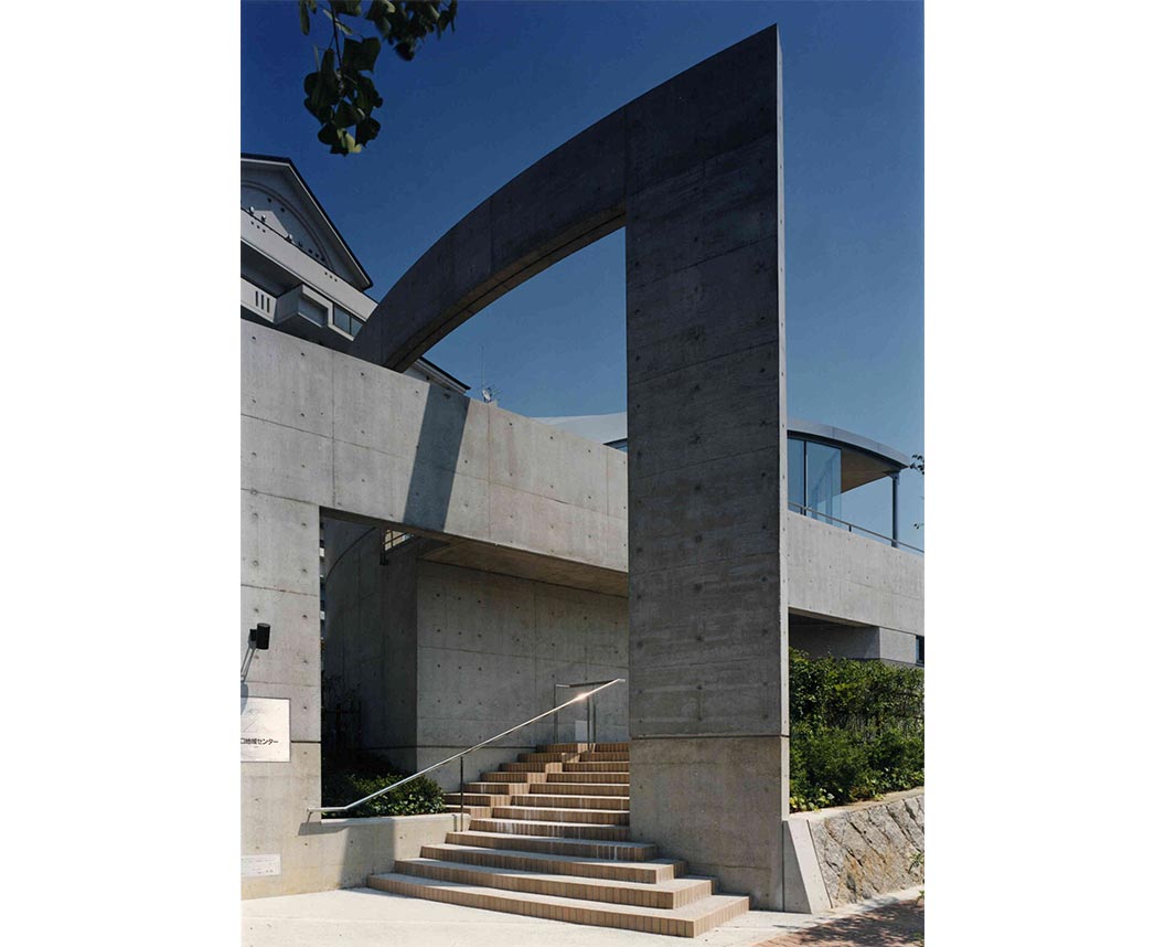 狩口地域センター