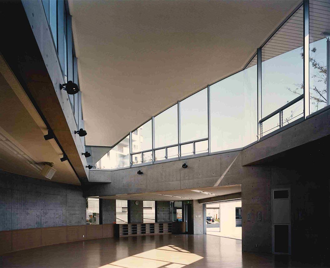 狩口地域センター