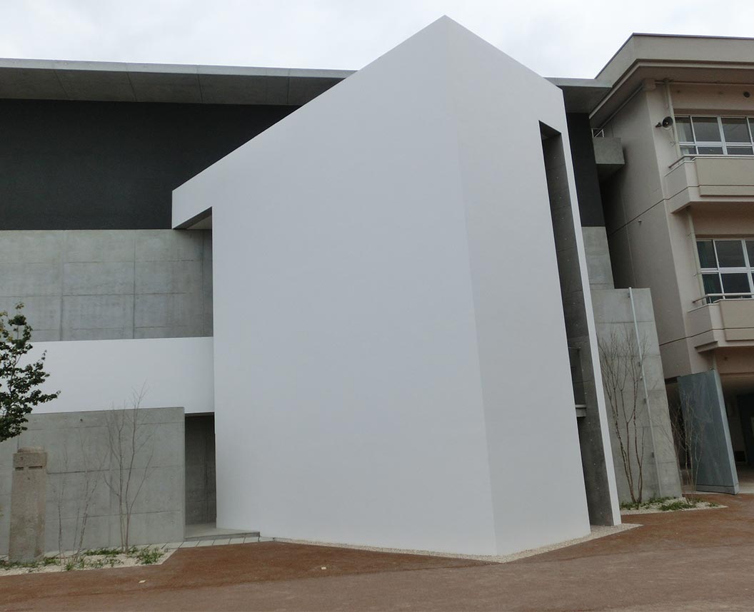 斑鳩小学校屋内運動場