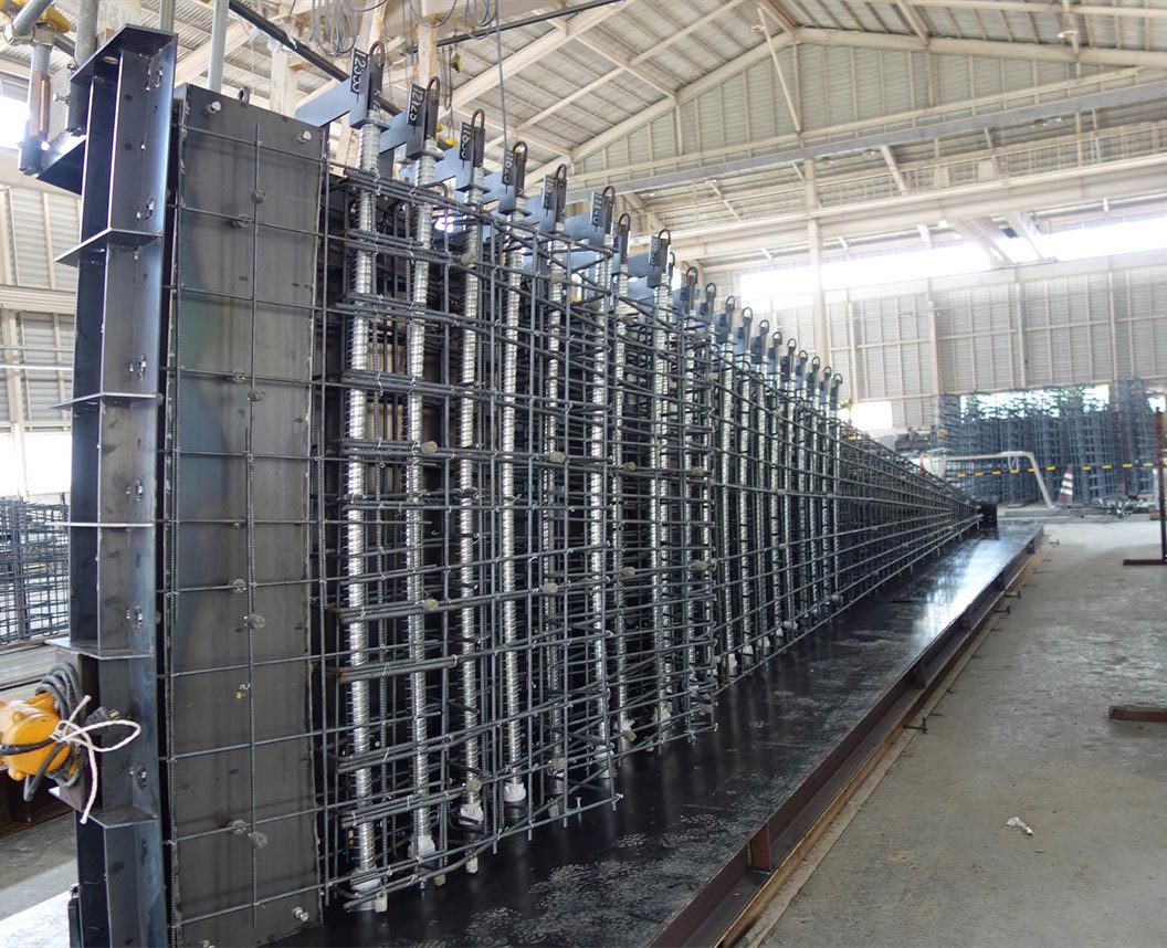 天理駅前広場コフフン