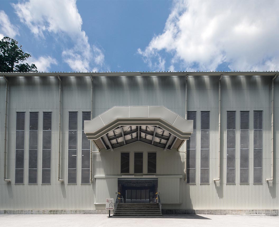 国宝延暦寺根本中堂素屋根