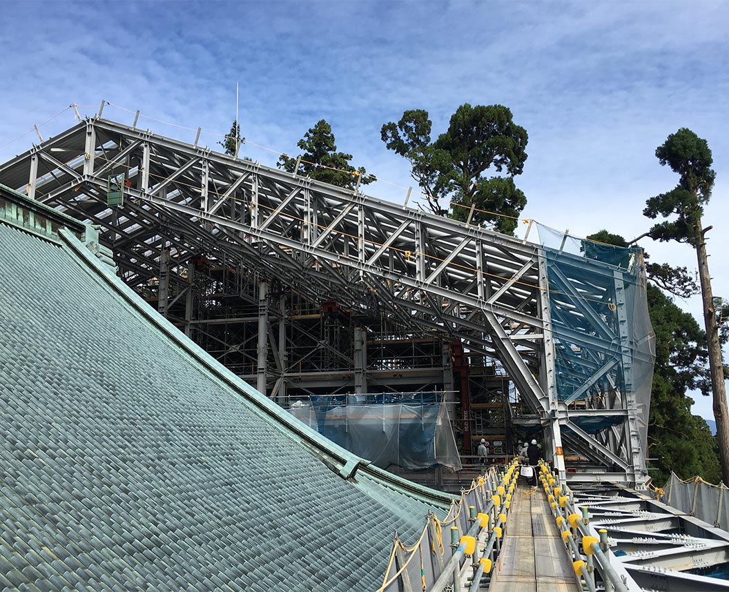 国宝延暦寺根本中堂素屋根